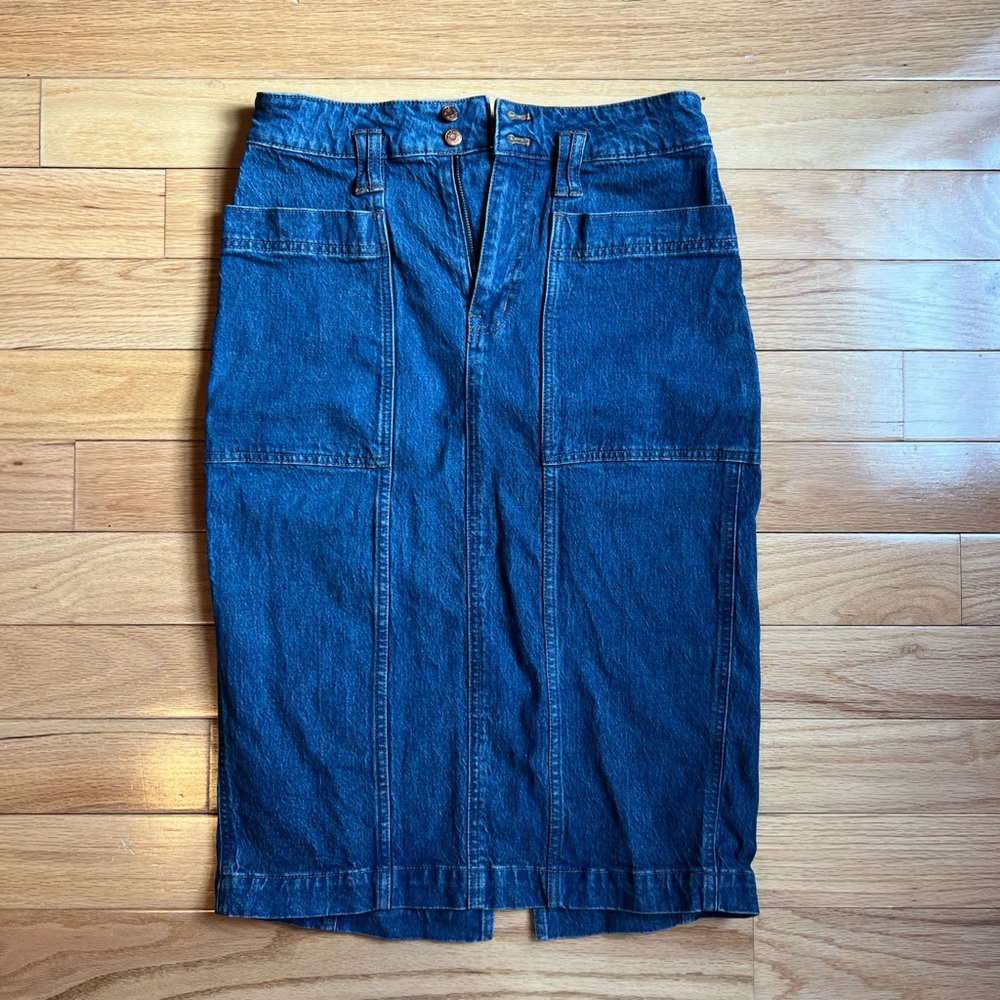 Madewell Dark Blue Utility/Cargo Skirt!